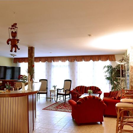 Land-Gut-Hotel Schenkenberger Hof Delitzsch Exteriör bild